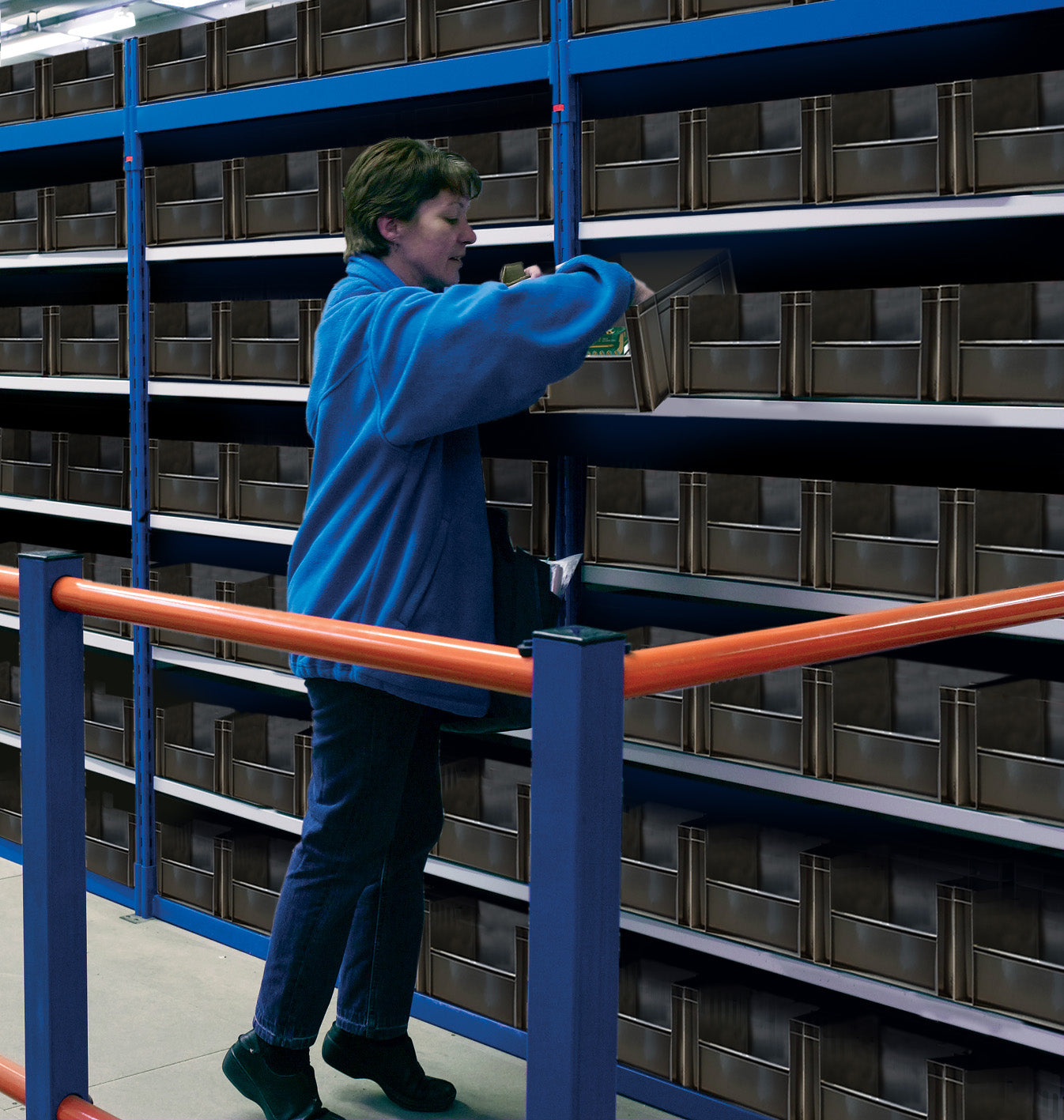 *Pallet of 100* 20L Pickmaster Container Original Totebox (400l x 300w x 230h mm)